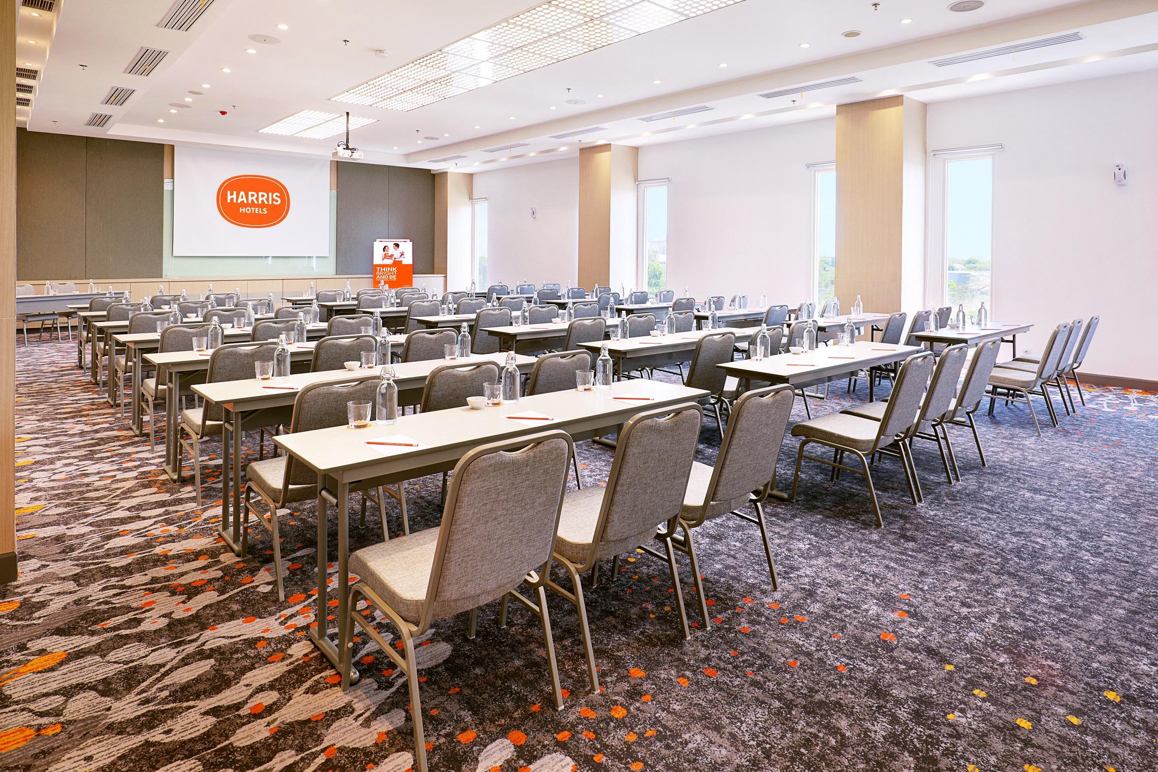 Harris Hotel & Conventions Bundaran Satelit Surabaya Buitenkant foto