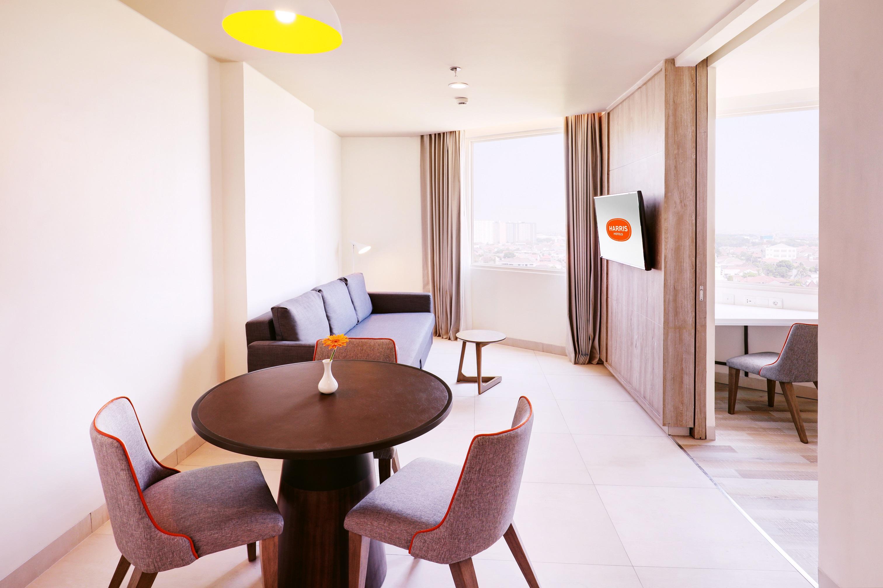Harris Hotel & Conventions Bundaran Satelit Surabaya Buitenkant foto